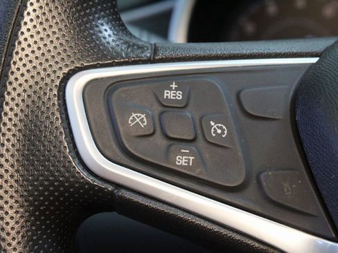 Used 2022 Chevrolet Malibu LT image 19