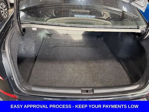 Used 2021 Volkswagen Passat 2.0T SE image 6