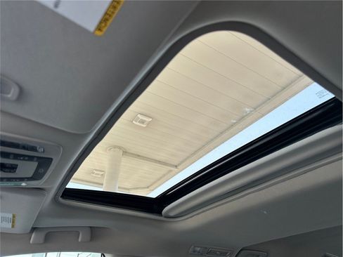 Used 2021 Toyota Sienna XLE w/ XLE Plus Package AWD/4WD image 48