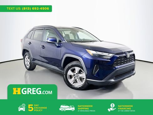 Used 2022 Toyota RAV4 XLE image 1