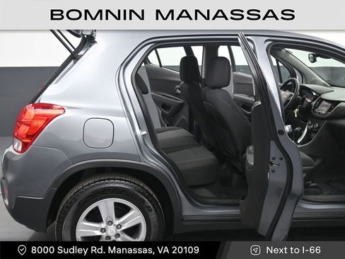 Used 2020 Chevrolet Trax LS image 10