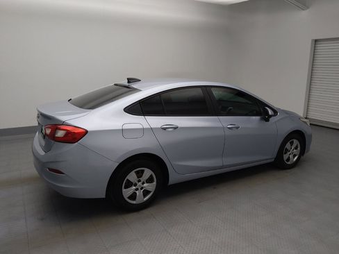 Used 2018 Chevrolet Cruze LS image 10