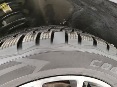 Used 2019 Buick Encore Sport Touring image 25