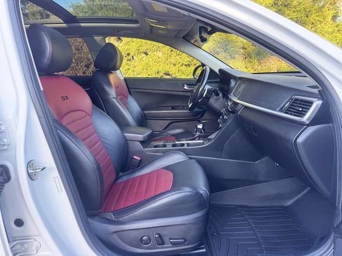 Used 2020 Kia Optima SX image 12