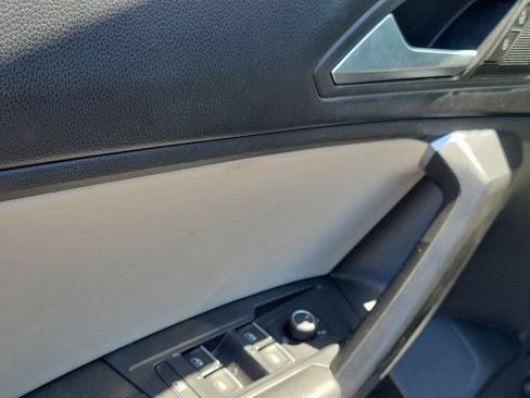 Used 2021 Volkswagen Tiguan SE R-Line FWD image 19