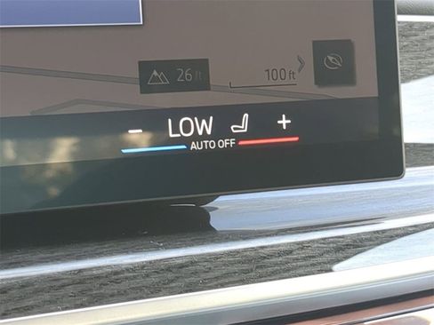 New 2026 BMW 740i xDrive w/ Premium Package image 22