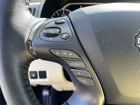 Used 2024 Nissan Murano SL image 21
