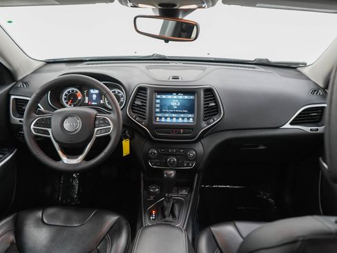 Used 2022 Jeep Cherokee Latitude w/ Sun & Sound Group AWD/4WD image 13