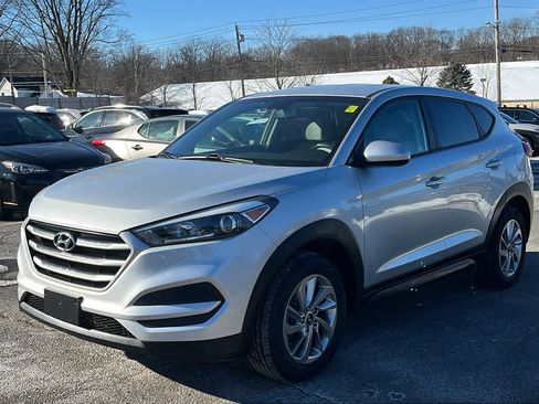 Used 2018 Hyundai Tucson SE image 3