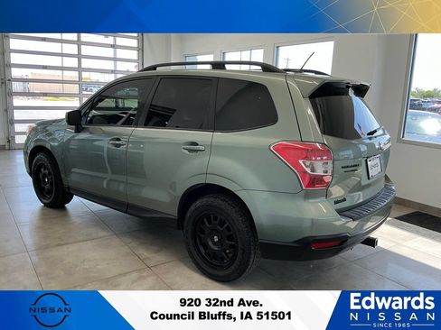 Used 2015 Subaru Forester 2.5i Limited AWD/4WD image 5