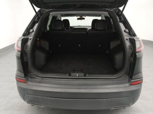 Used 2019 Jeep Cherokee Latitude Plus w/ Cold Weather Group image 29