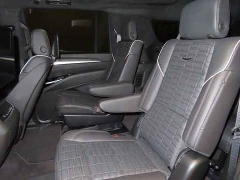 Certified 2025 Cadillac Escalade ESV V w/ LPO, ONYX Package image 23