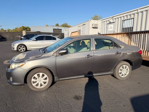 Used 2010 Toyota Corolla image 5
