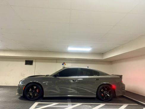 Used 2019 Dodge Charger SRT Hellcat w/ Navigation & Travel Group image 2