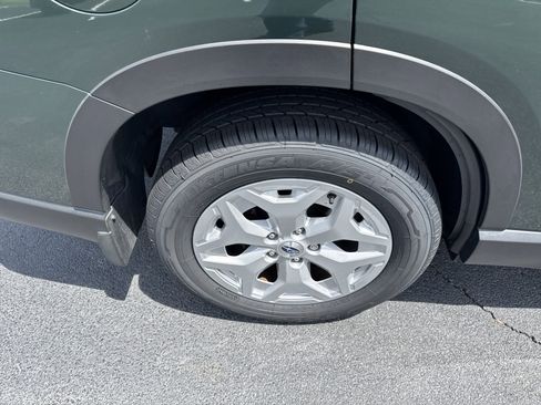 Used 2022 Subaru Forester AWD/4WD image 11