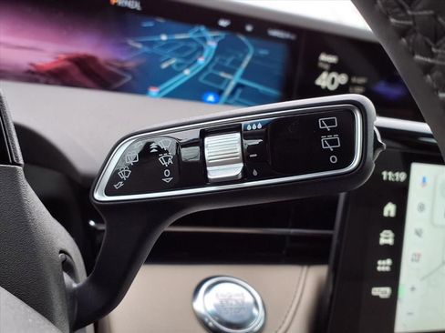 Used 2024 Lincoln Nautilus Premier w/ Equipment Group 102A image 23