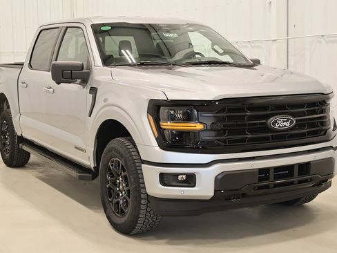 New 2025 Ford F150 XLT w/ Equipment Group 302A MID image 2