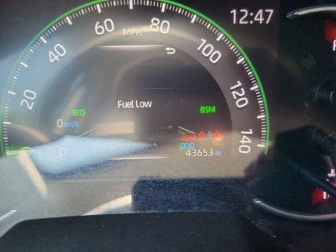 Used 2024 Toyota RAV4 LE AWD/4WD image 18
