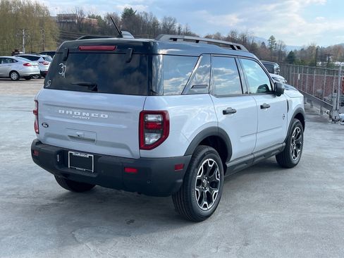 New 2026 Ford Bronco Sport Outer Banks w/ Outer Banks Tech Package+ AWD/4WD image 3