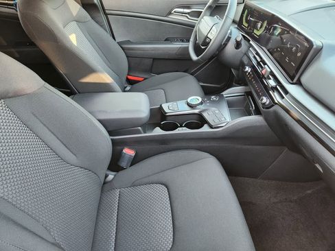 New 2026 Kia Sportage S image 12