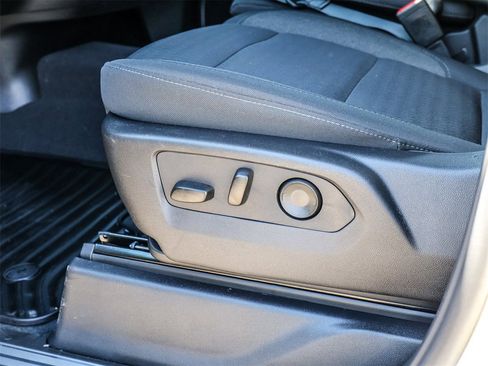 Used 2026 Chevrolet Silverado 1500 LT image 29