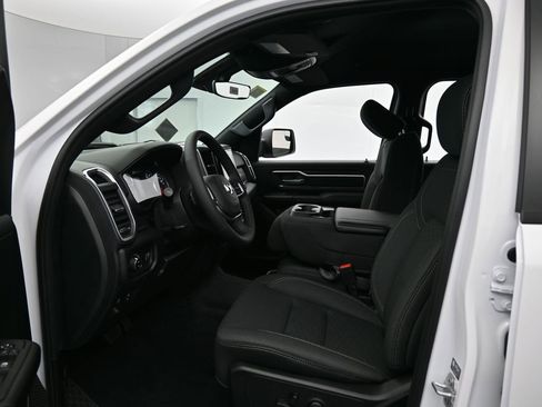 Used 2026 RAM 1500 Big Horn AWD/4WD image 11