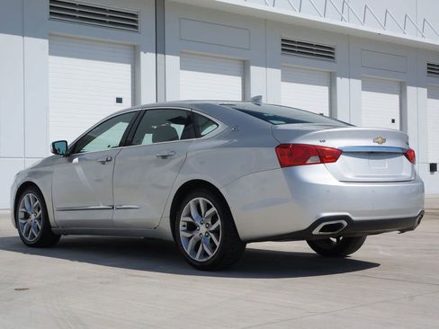 Used 2017 Chevrolet Impala Premier FWD image 8