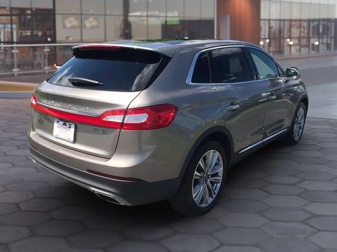 Used 2016 Lincoln MKX Reserve w/ Luxury Package AWD/4WD image 5