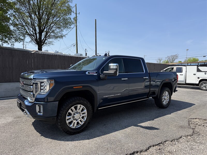 Used 2022 GMC Sierra 2500 Denali AWD/4WD image 6