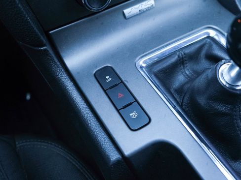 Used 2013 Ford Mustang GT w/ Brembo Brake Pkg image 27