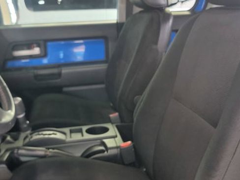 Used 2007 Toyota FJ Cruiser 4WD image 14