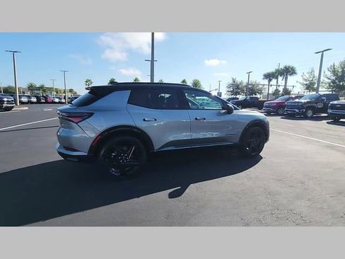 New 2026 Chevrolet Equinox EV RS image 28