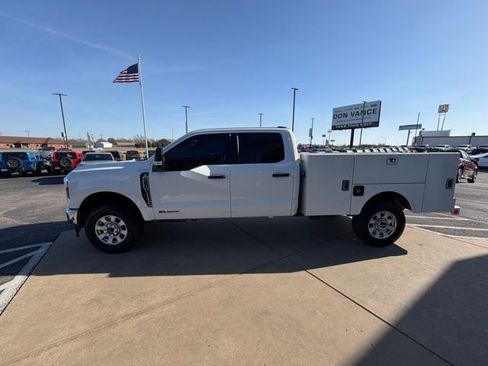 Used 2024 Ford F250 XLT image 3