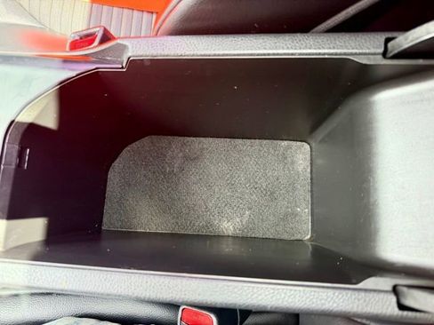 Used 2018 Toyota Camry SE w/ Audio Package FWD image 41
