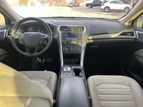 Used 2019 Ford Fusion S image 30