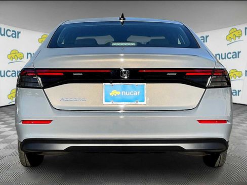 New 2025 Honda Accord SE image 6