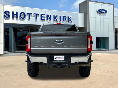 Used 2025 Ford F250 Lariat w/ FX4 Off-Road Package AWD/4WD image 8