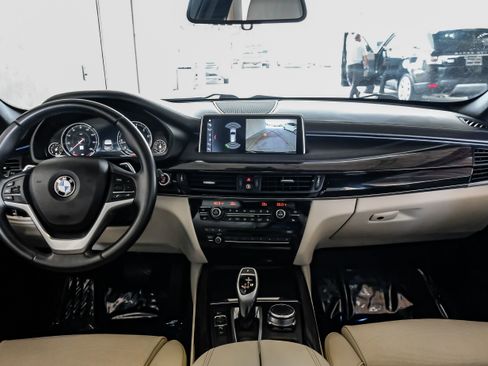 Used 2018 BMW X5 sDrive35i image 12