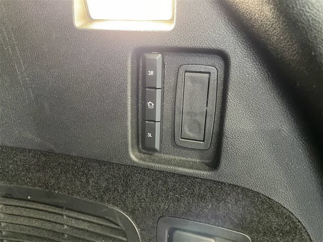 Used 2023 Lincoln Aviator AWD image 33