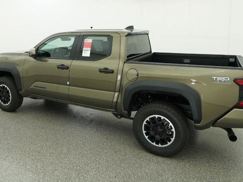 New 2026 Toyota Tacoma TRD Off-Road AWD/4WD image 27