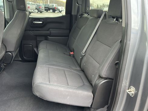 Used 2020 Chevrolet Silverado 1500 Custom w/ Custom Value Package image 15