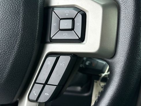 Used 2022 Ford F250 Lariat w/ Lariat Value Package image 23