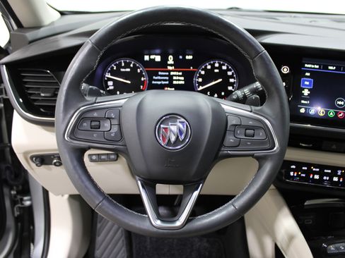 Used 2023 Buick Envision Avenir image 10