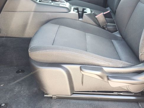 Used 2024 Chevrolet Colorado W/T image 28