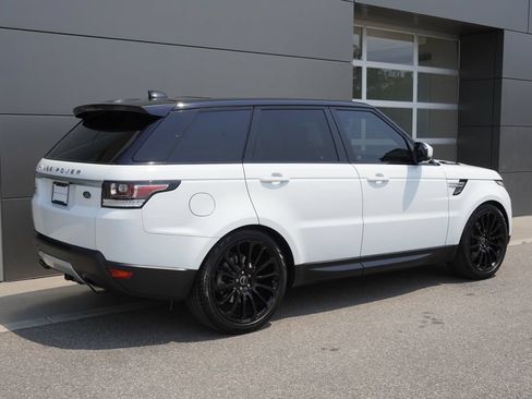 Used 2017 Land Rover Range Rover Sport HSE AWD/4WD image 4