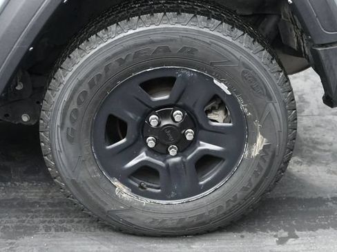 Used 2023 Jeep Wrangler Unlimited Sport AWD/4WD image 36