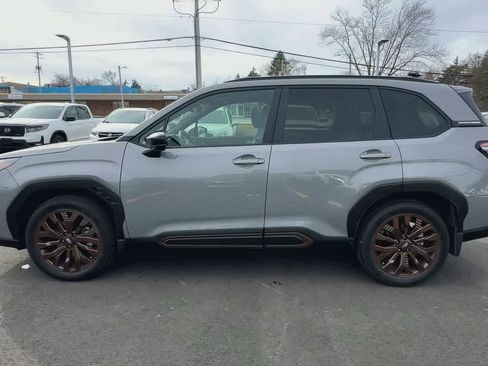 Used 2025 Subaru Forester Sport image 5