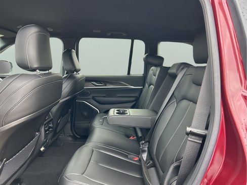 New 2026 Jeep Grand Cherokee Limited image 27