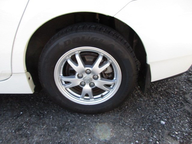 Used 2011 Toyota Prius Two FWD image 12