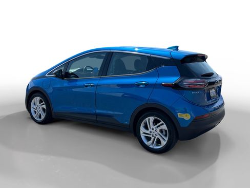 Used 2022 Chevrolet Bolt LT FWD image 3